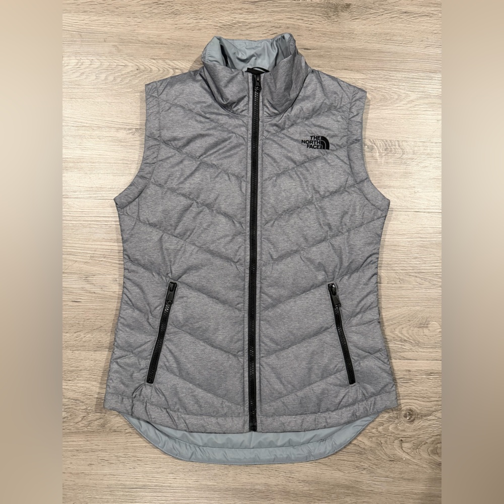The‎ North Face Light Gray Women's Quilted Vest with Zip